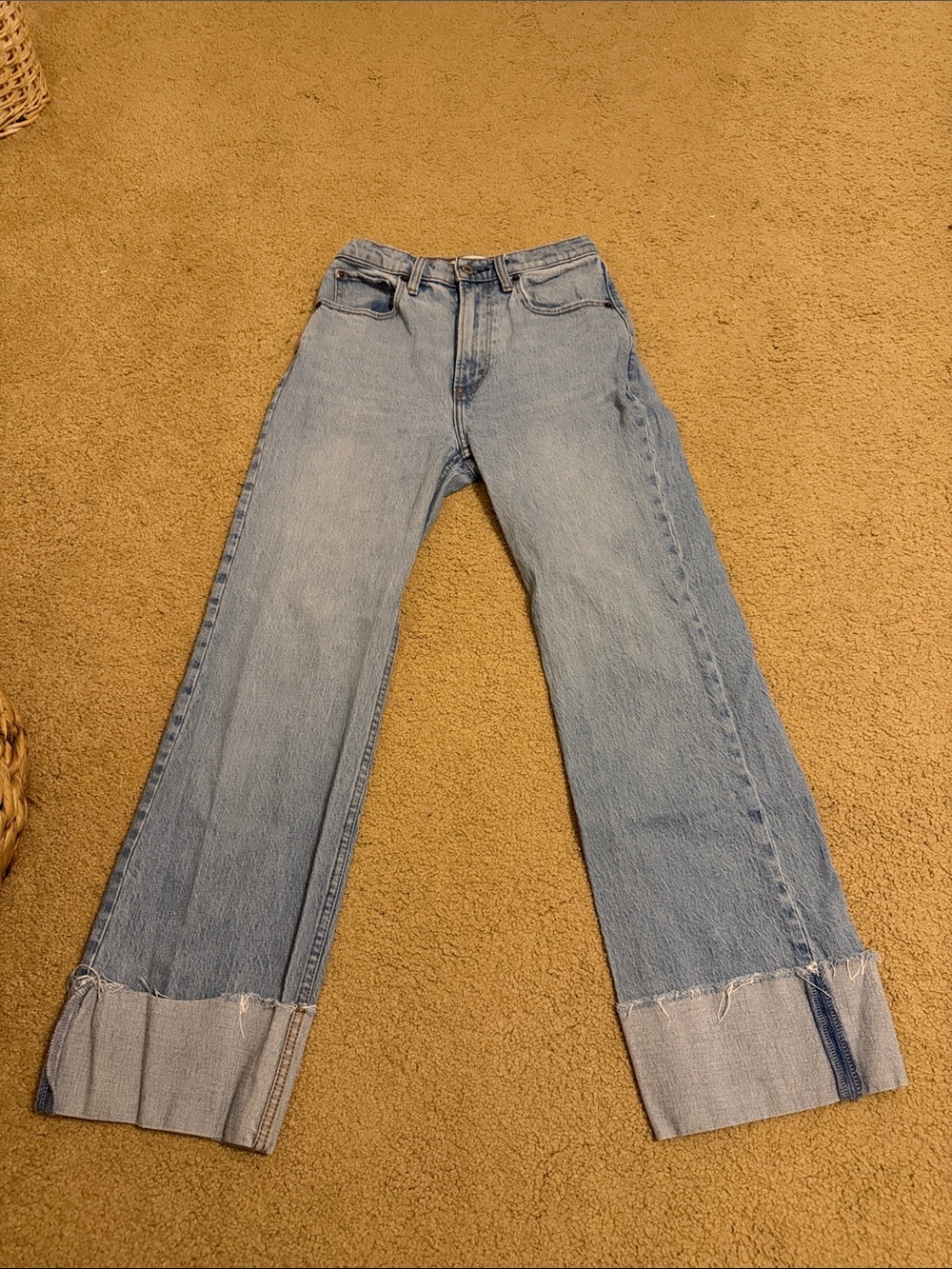 Abercrombie & Fitch The '90s Relaxed Jean High Rise Jeans Blue Waist 24